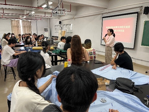 0527E62A12EA49B958466F2FB53_6A69823C_19A7B 0527E62A12EA49B958466F2FB53_6A69823C_19A7B