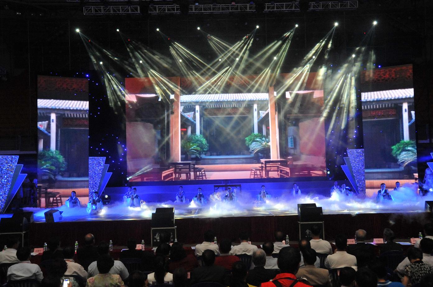 C52A6E3B5D65D327E60251F2047_9CF0AC72_374E2.jpg?e= C52A6E3B5D65D327E60251F2047_9CF0AC72_374E2.jpg?e=