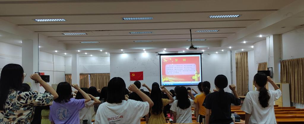 E80405772EFF5ACC5F348C8F06F_BB457FB0_E7B7