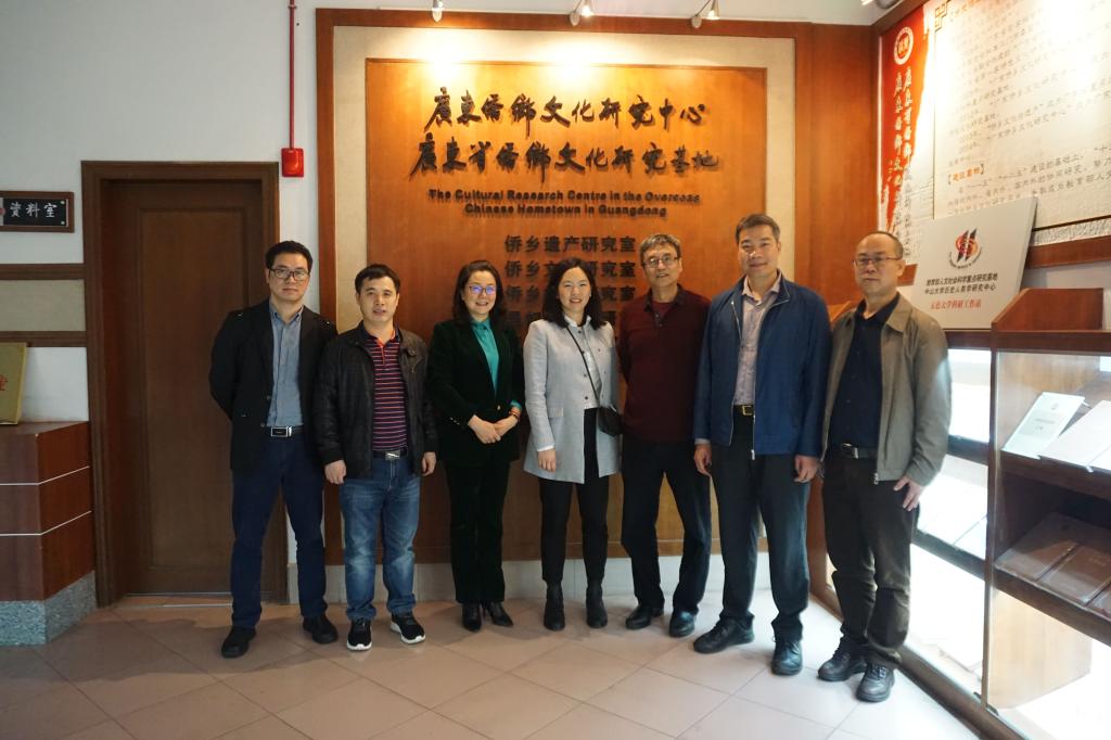 91461D749FF10E1CA00F350BD23_7A083BDB_14316