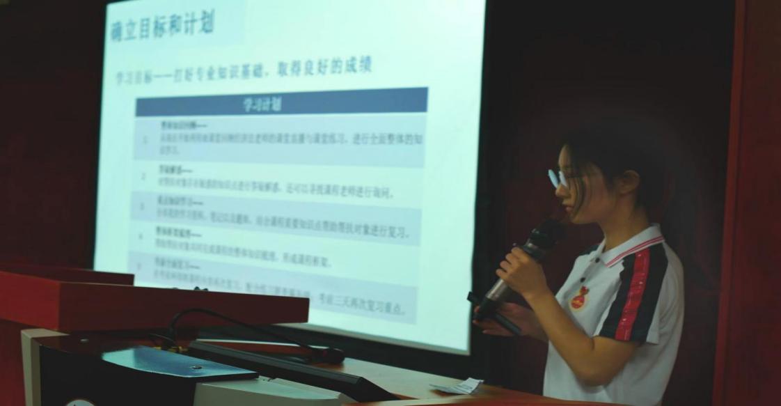 014974FBE56D07946B3C813F696_BBC1DC70_9921