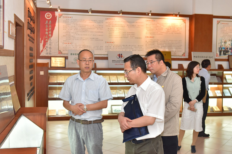 27F75311F2665865ACE756845E0_09409F71_21F0C.jpg?e=