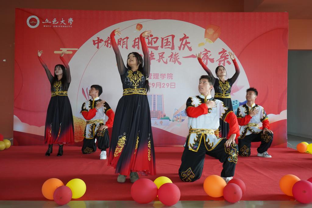 D5AEBFC7F548428F7C81A520AEC_5263F300_14B44