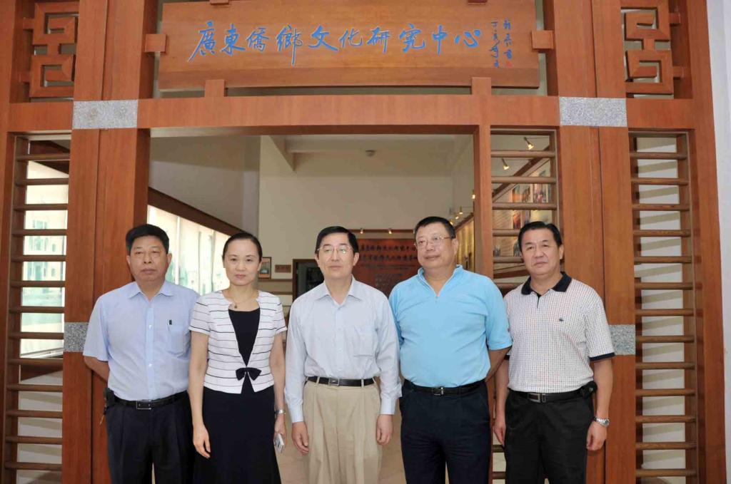 A8C2C63BCA5B4AC4DF8A25BC50B_0D7DF8C7_15545.jpg?e= A8C2C63BCA5B4AC4DF8A25BC50B_0D7DF8C7_15545.jpg?e=