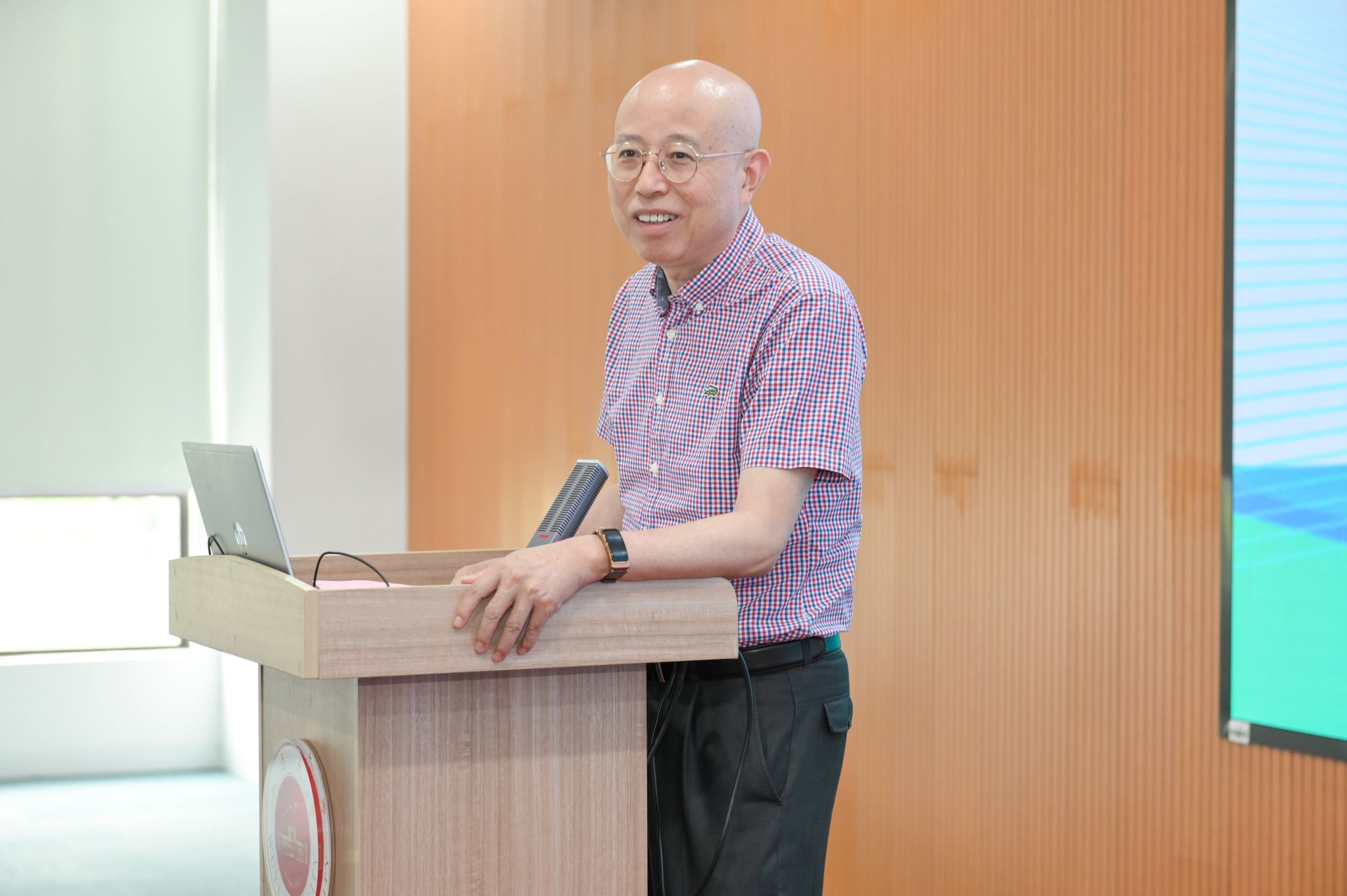 1A222F33FA85BDE4BEFEC43C3A6_24B5872E_365B9