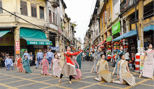 5F2C68F291A77618B5574047261_8B025C15_24EF6