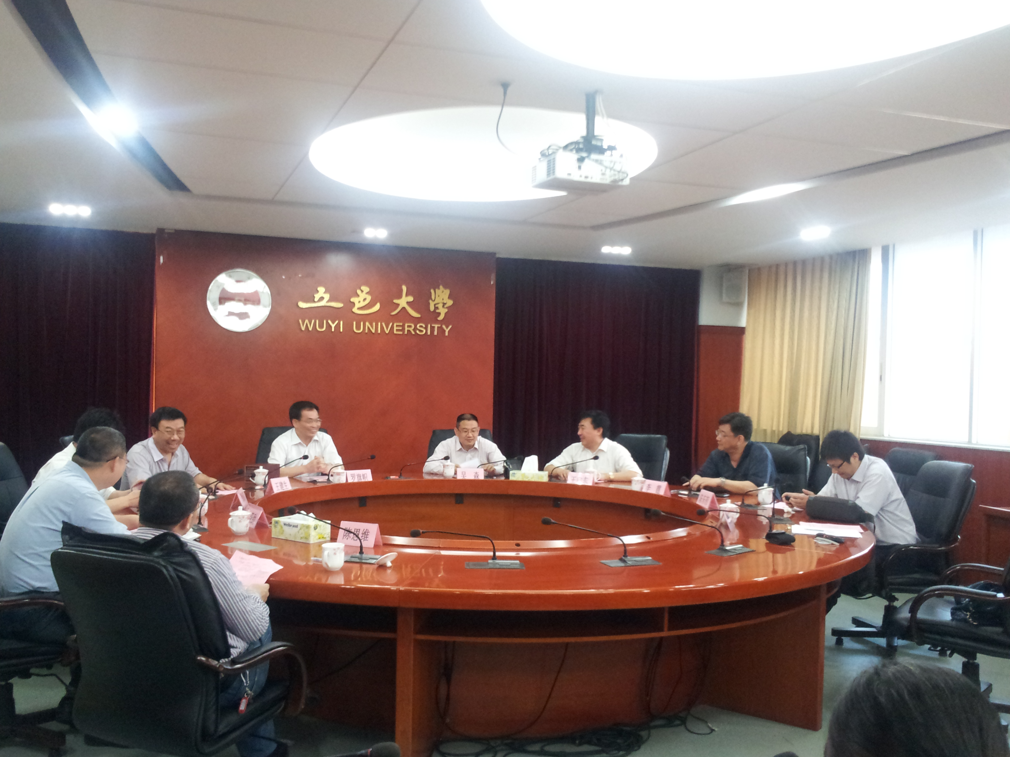 6B47FC7C1BC57AF8DD4FEB8E7B7_CF3D41C9_205FD9.jpg?e= 6B47FC7C1BC57AF8DD4FEB8E7B7_CF3D41C9_205FD9.jpg?e=