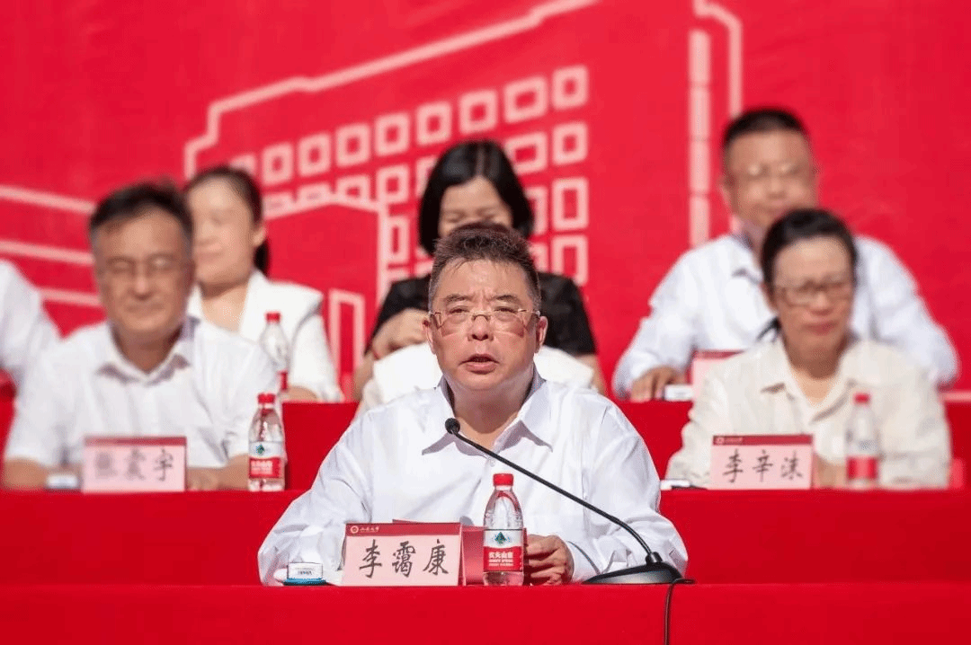 929EB45DDAB4D3A054D707FCC03_16A8A3C5_425E4