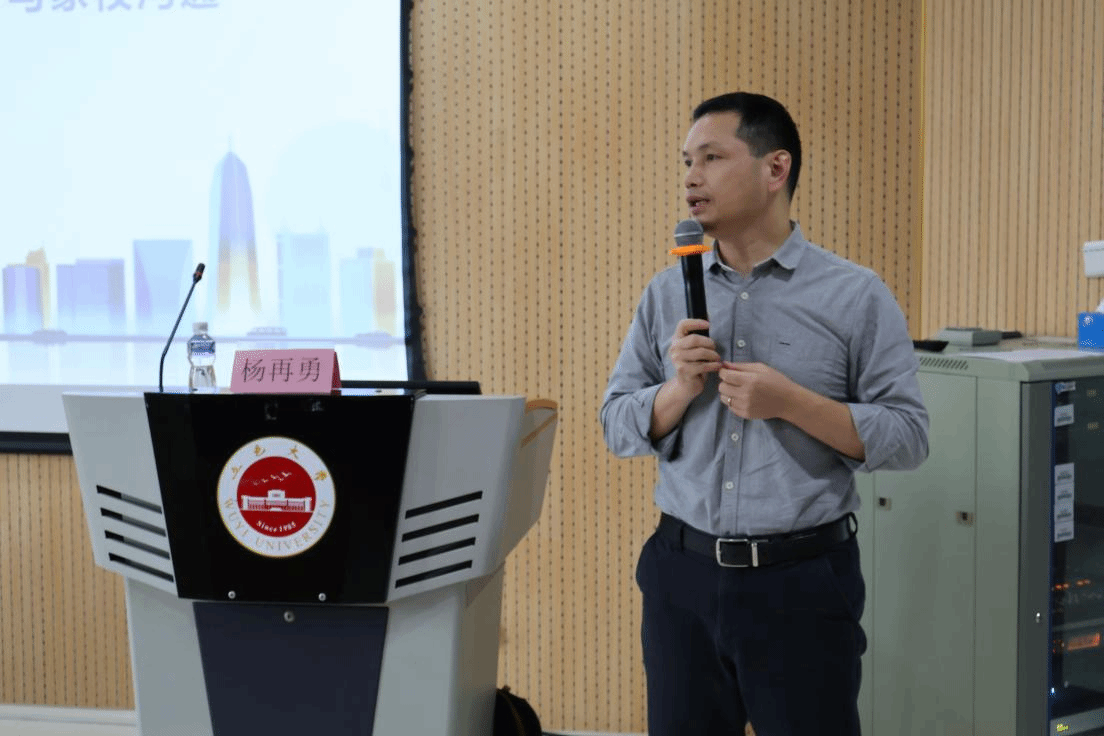 2A9BD19A82FE87CF5F6DD98DC82_1398A39F_4B7DF