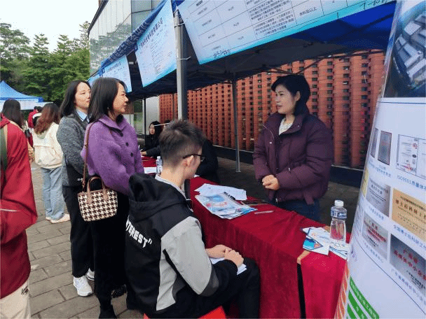 353B217BFF9F69E2A98264F06B0_B1B5360F_27440