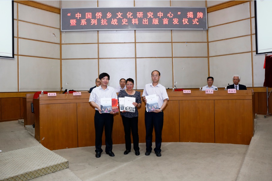 A40215658D2E16BF2F6B449D00A_686B6904_24964.jpg?e=