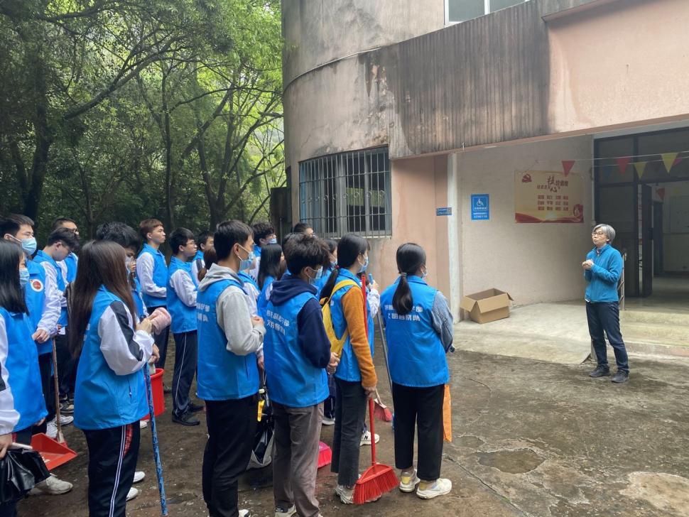 4396EF127F5CF4E0401DE4F573D_F3D952AE_20BB9